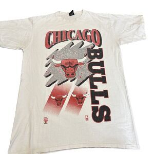 Vintage Chicago Bulls XL White Big Print Block Print MSP GOLD Single Stitch NBA